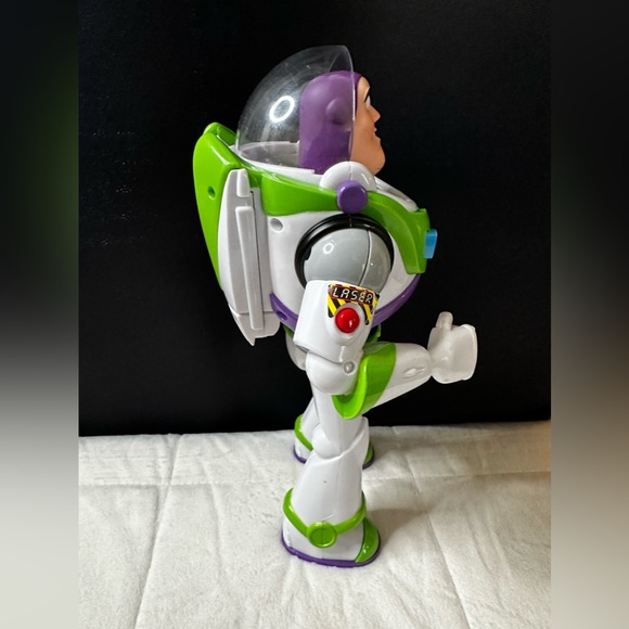Used Disney Toy Story Talking Action Figure Space Ranger “Buzz Lightyear”. - Picture 5 of 6